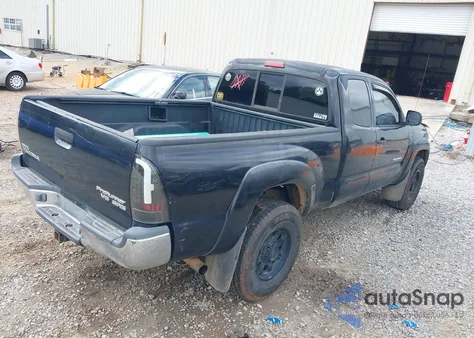 2006 Toyota Tacoma Prerunner V6 z USA, uszkodzony, nr VIN 5TETU62N36Z165689